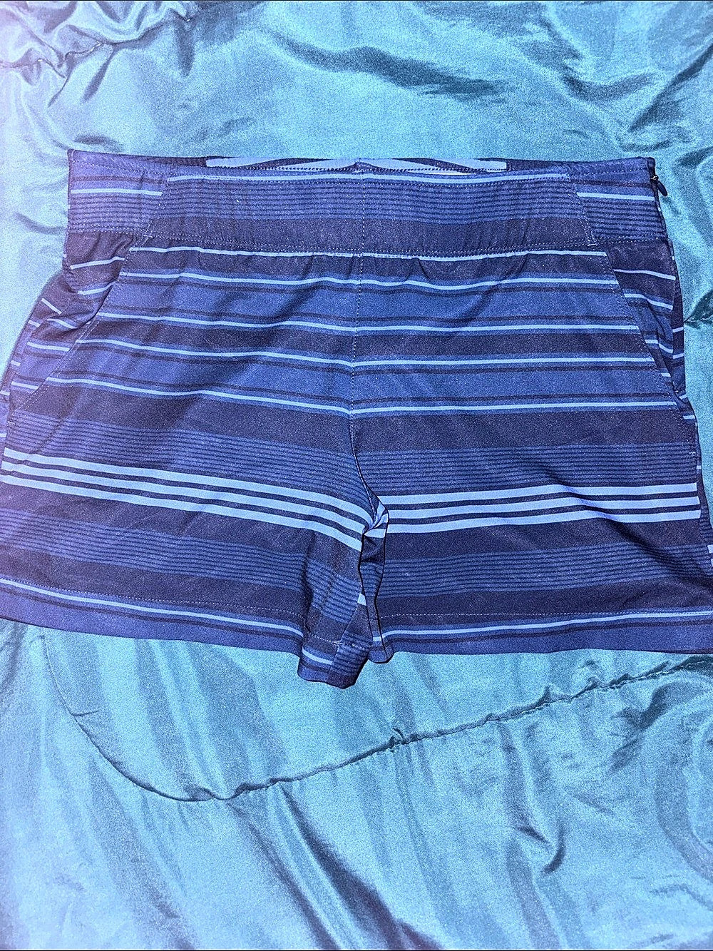 Under Armour Women's Striped Walking/ Shorts Casual -  Size Medium